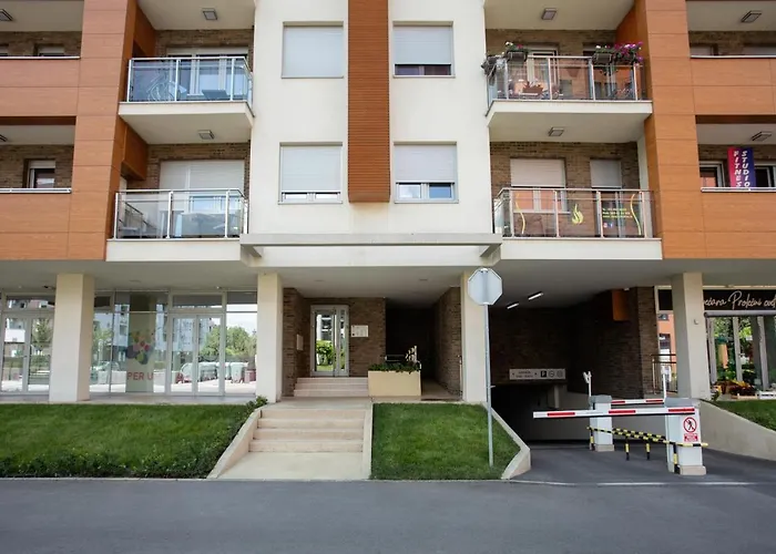 Leo Modern Urban Stay, Self Check-In, Free Garage