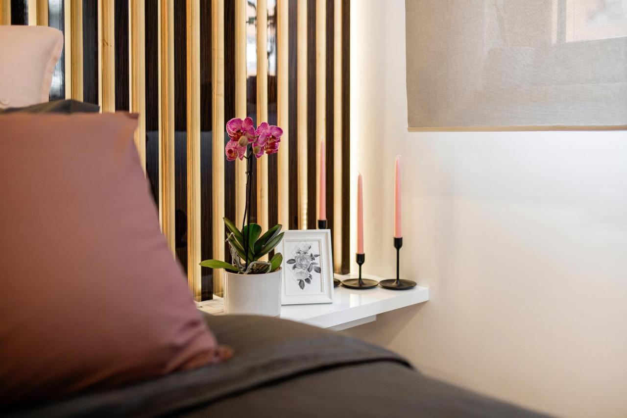 Leo Modern Urban Stay, Self Check-in, Free Garage Apartment Belgrade